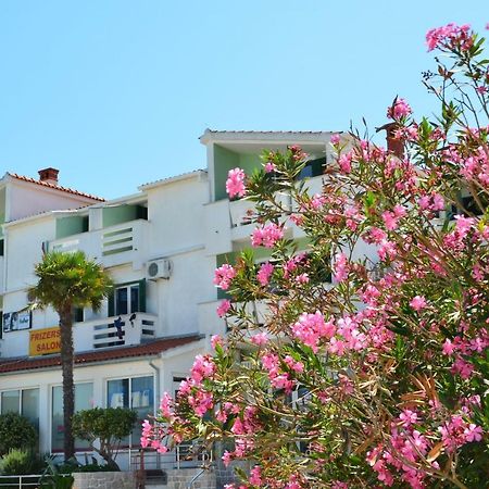 Apartments Julija Preko Exterior photo